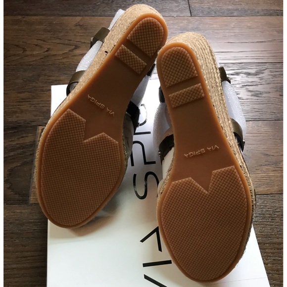 S O L D Indya Studded Leather Wedge Sandals - Picture 7 of 8